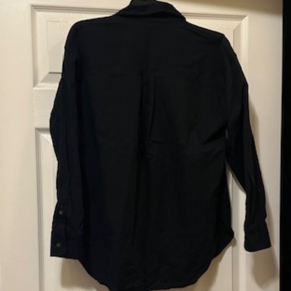 Universal Thread Long Sleeve Button Down Shirt Nw… - image 3